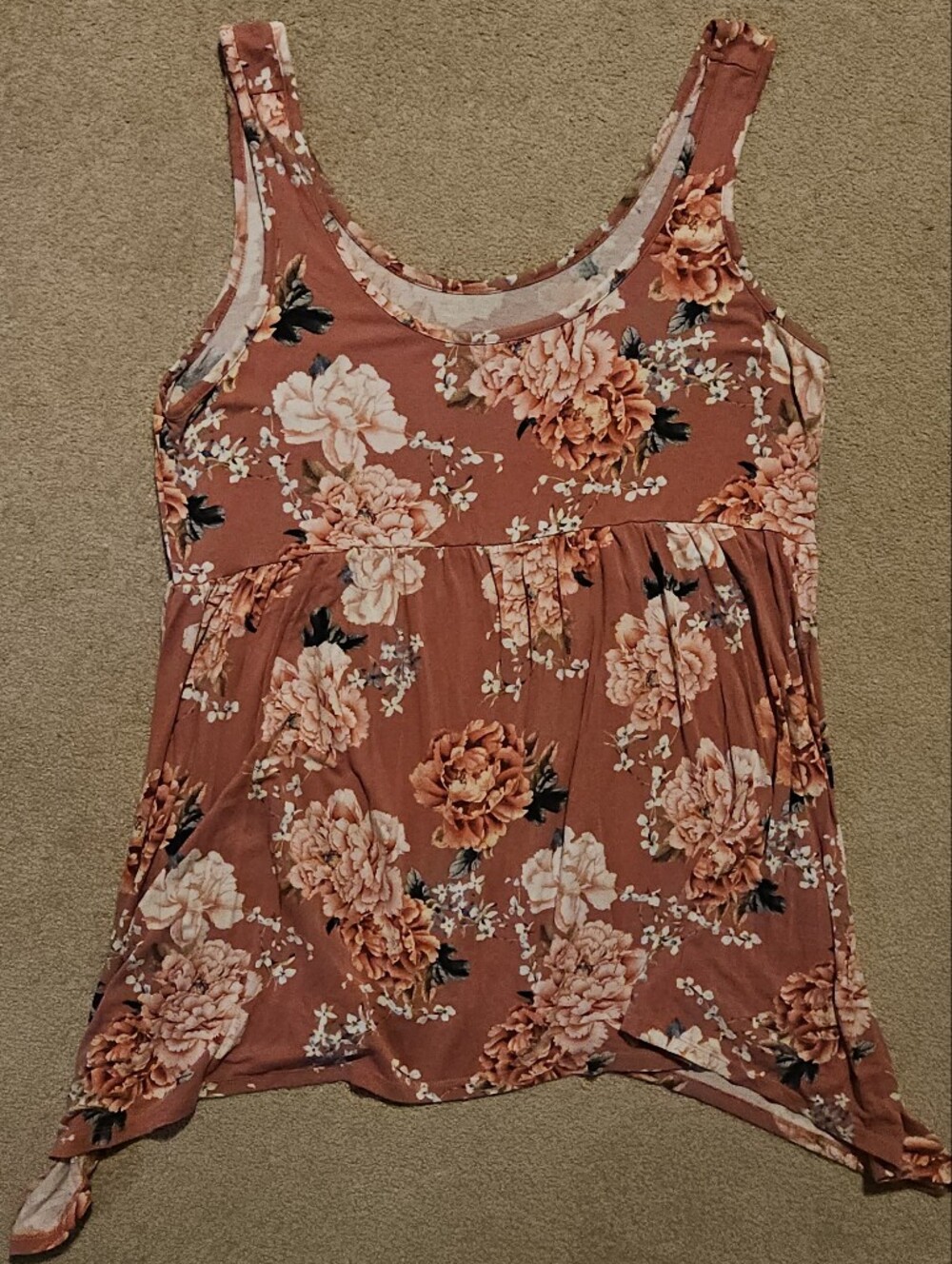 Torrid Floral Scoop Tank Top in Mauve Pink